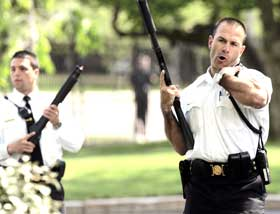 White House security personnel temporarily went on alert when an unidentified plane was believed to have entered restricted airspace surrounding the Capitol.