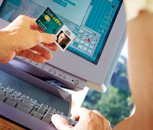 Logical access and physical access control usages of smart cards are going to continue to converge says Smart Card Alliance Executive Director Randy Vanderhoof. While the physical security department may be the primary adopter for the technology, cost sav