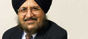 Wharton Professor Jagmohan Raju teaches the marketing component of the Wharton/ASIS Program for Security Executives.