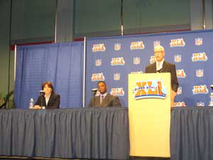 Milt Ahlerich, NFL Vice President of Security, Robert Parker, Miami Dade Police Department and ATF Special Agent Julie Torres