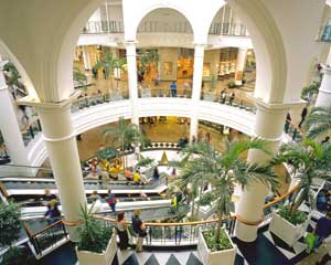 Located in Sheffield, UK, Meadowhall Shopping Center, which is one of the country's largest shopping malls, recently replaced its outdated DVR based CCTV system with a new IP video system from IndigoVision.