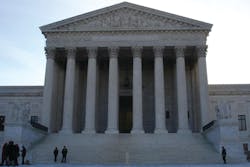 The recent robbery of U.S. Supreme Court Justice Stephen Breyer at his home in the Caribbean has raised questions about the security of the justices. The recent robbery of U.S. Supreme Court Justice Stephen Breyer at his home in the Caribbean has raised questions about the security of the justices.