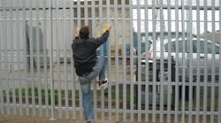 FFT Aura detects climbs on most types of fences. FFT Aura detects climbs on most types of fences.