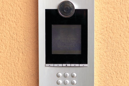 Industry experts discuss IP connectivity and trends in video intercom market