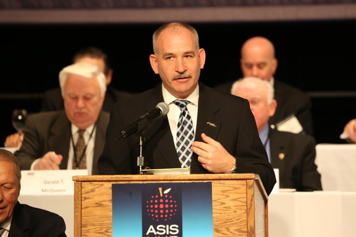 AlliedBarton's George Anderson recently received the ASIS New York City Chapter&rsquo;s Eugene J. Casey Award for Service.