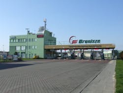 The Bronisze Wholesale Agricultural Market, located in Poland’s greater metropolitan Warsaw region, recently implemented a state-of-the-art Arecont Vision megapixel camera solution. The Bronisze Wholesale Agricultural Market, located in Poland’s greater metropolitan Warsaw region, recently implemented a state-of-the-art Arecont Vision megapixel camera solution.