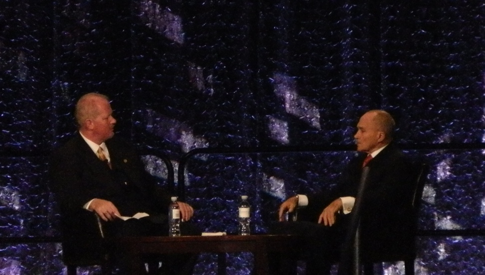 Ray Kelly, right, chats with ASIS International President Dave Tyson, left, during the keynote address on Tuesday at ASIS 2015.