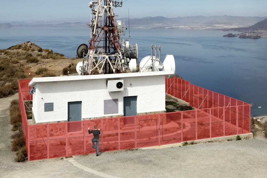 Southwest Microwave’s INTREPID UniZone PlugandDeploy Fence Detection