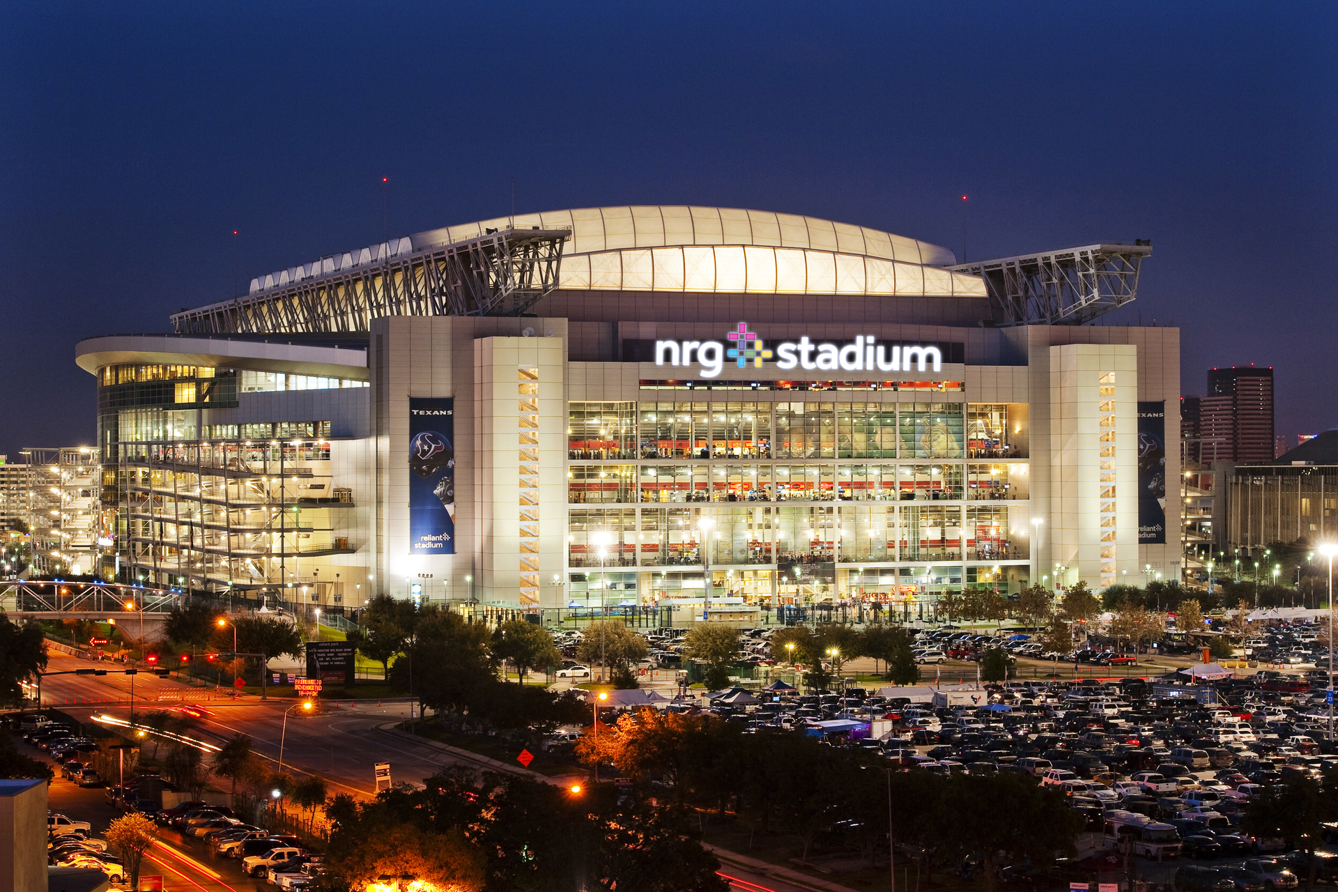 With tens of thousands of visitors flooding to Houston for Super Bowl LI and protests already surfacing across the city, local and federal law enforcement officers said Tuesday they will remain on high alert to ensure the weeklong events go off safely.