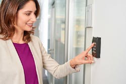 The new LECTUS secure 1000 brings greater flexibility and enables a wider choice of form factors. The new LECTUS secure 1000 brings greater flexibility and enables a wider choice of form factors.