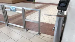 Georgia Southern University’s state-of-the-art Recreation Activity Center (RAC) has deployed an integrated pedestrian access solution so only members can access the facility. A Boon Edam Trilock 60 tripod turnstile is integrated with Iris ID IrisAccess solution to enable swift user verification and access with a minimum of effort for students, faculty and staff.