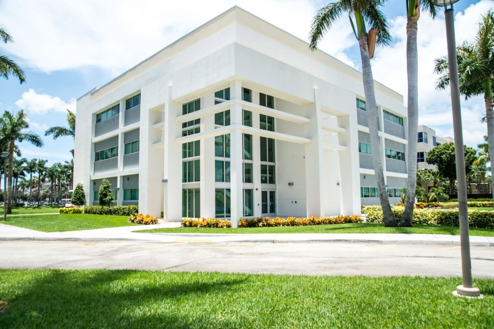 Florida Atlantic University recently selected the Software House C&bull;CURE 9000 security and event management platform to secure a new building that is part of the Charles E. Schmidt College of Medicine, a facility which houses research, administration, and a medical clinic.
