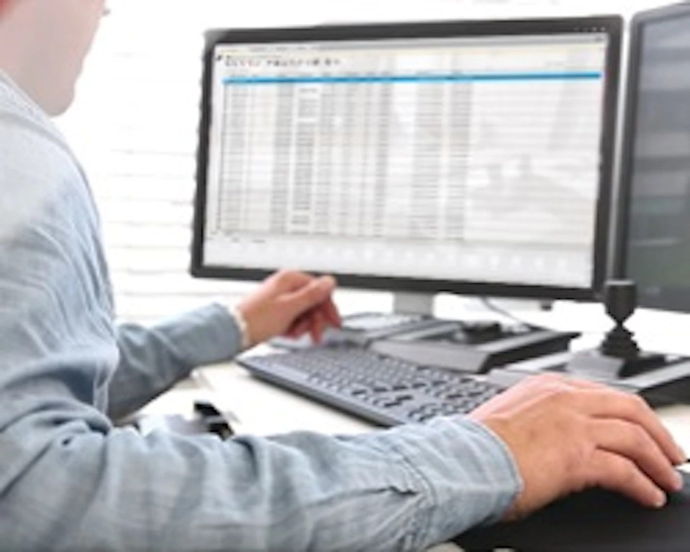 Axis Device Manager | Security Info Watch