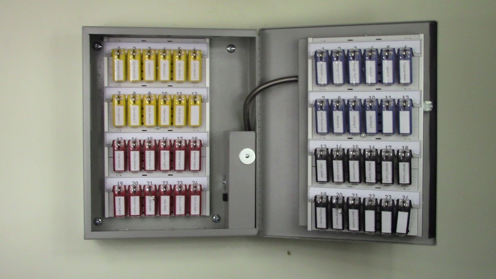 The MedixSafe KARE - Key Access Ready Enclosure - cabinet connects directly to the user's existing access control system via a card reader, allowing users to keep their existing cards. Access to the KARE is then controlled by the existing access control database. The KARE reader features a Wiegand output, so it can be connected to an access control panel. A key override is built right into the electronic lock.
