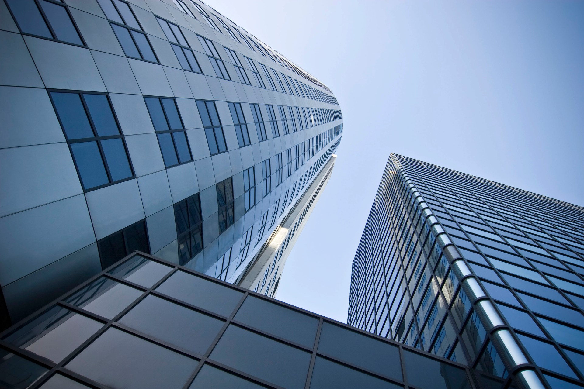 Security integrators may hold the key to enabling building security management on the go.