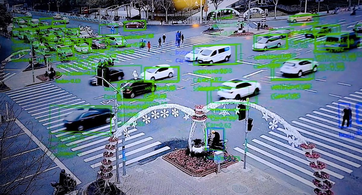 Ambarella introduced its neural network, artificial intelligence-supported CV2 processor with CVFlow SoC at CES 2019.