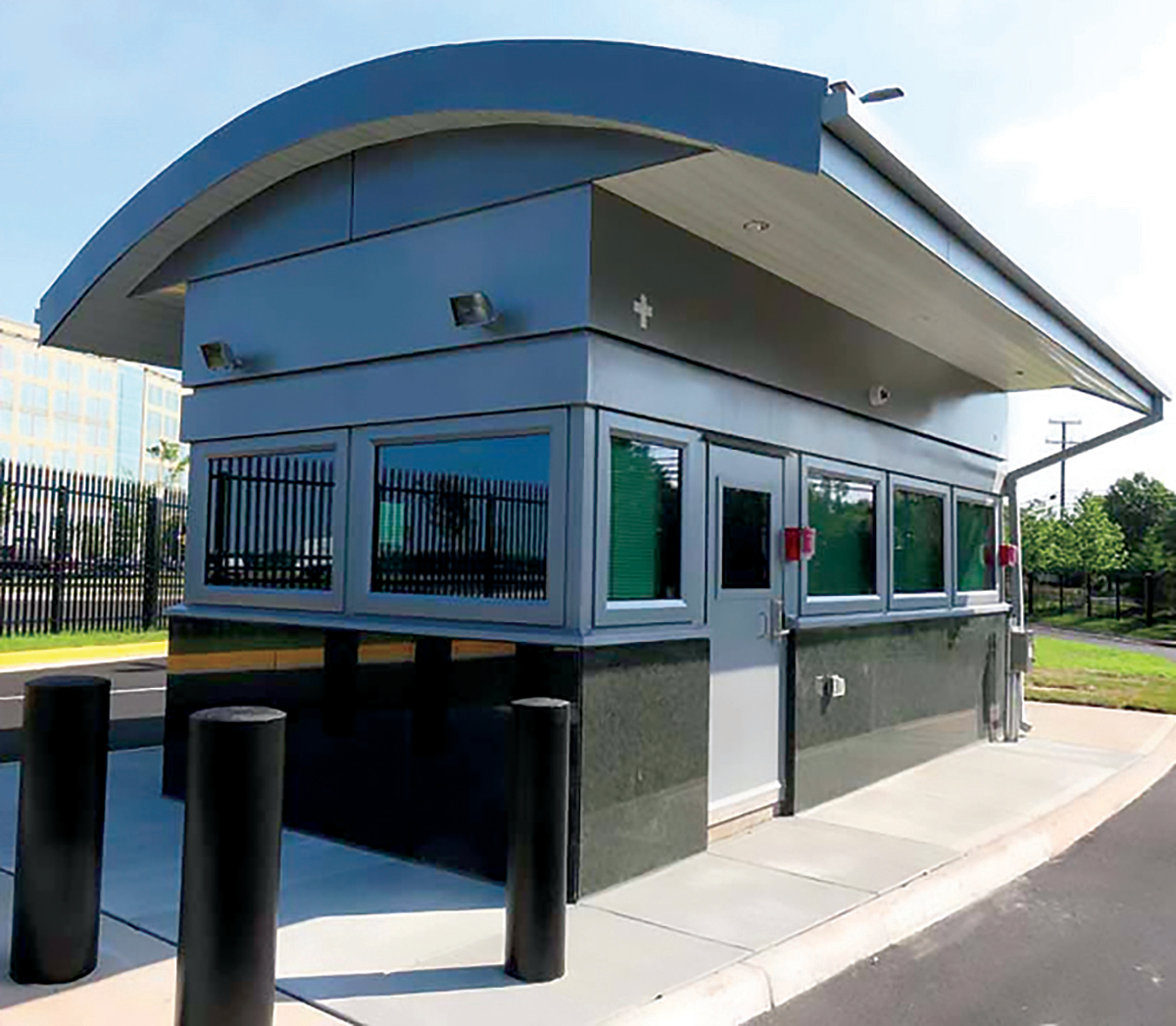 B i g Discovery Booth