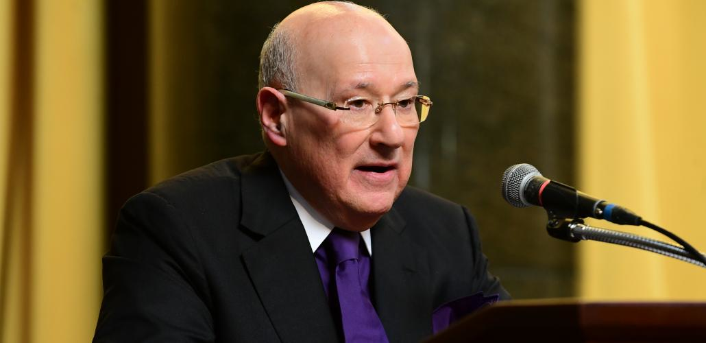 Ira Lipman established the John Chancellor Award for Excellence in Journalism at Columbia University.