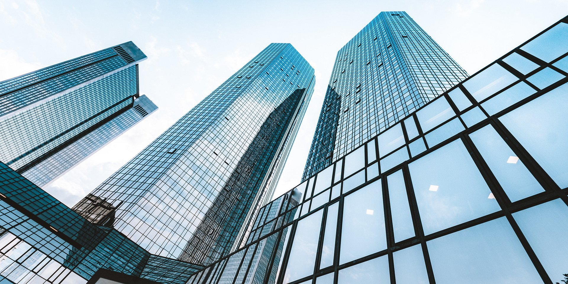 ON DEMAND is a unique program from Lenovo that provides independent software vendors an unparalleled level of flexibility in developing appliance-based solutions and partnering with Lenovo to take them to market.