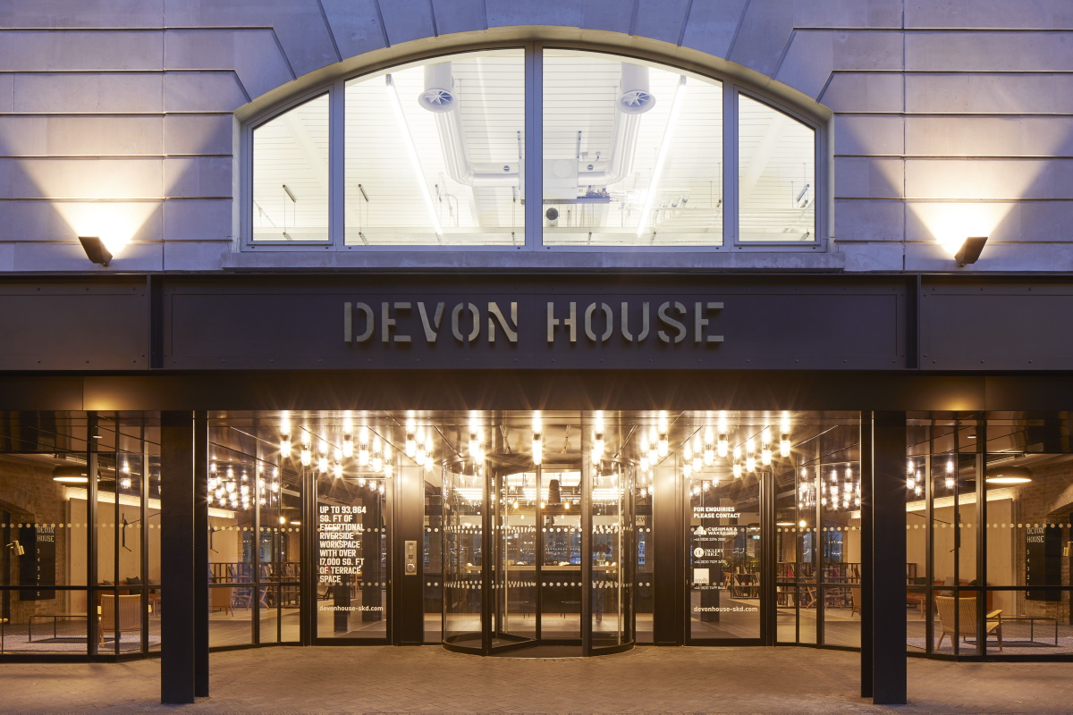 Devon House at St. Katharine Docks, an office building in London&rsquo;s East Side, has installed a unique TQM manual revolving door at the main entrance, in addition to two arrays of Speedlane Swing optical turnstiles, to increase lobby security.