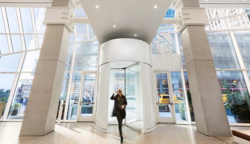 The BoonAssist TQ manual revolving door has been tested and certified to confirm with UL Standard 325 and CSA 22.2, a standard established by UL (United Laboratories) for door, drapery, gate, louver, and window operators and systems.