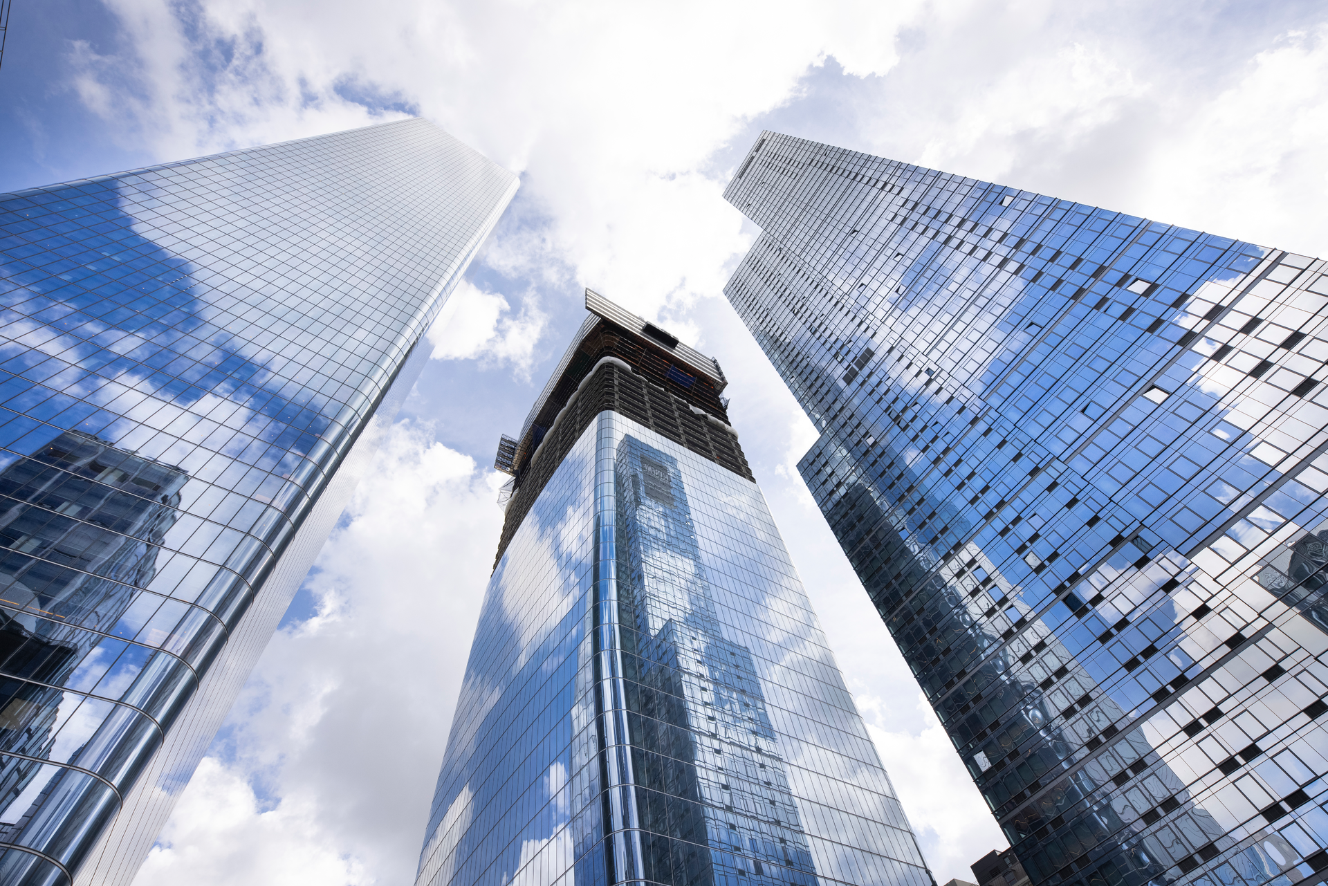 Towering above Manhattan West is the One Manhattan West and nearly completed Two Manhattan West office buildings, as well as The Eugene luxury high-rise apartments.