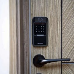 Similar to the SECURAM Touch, the SECURAM EOS allows you to easily unlock your home by using the brand&rsquo;s proprietary touch-to-open technology.