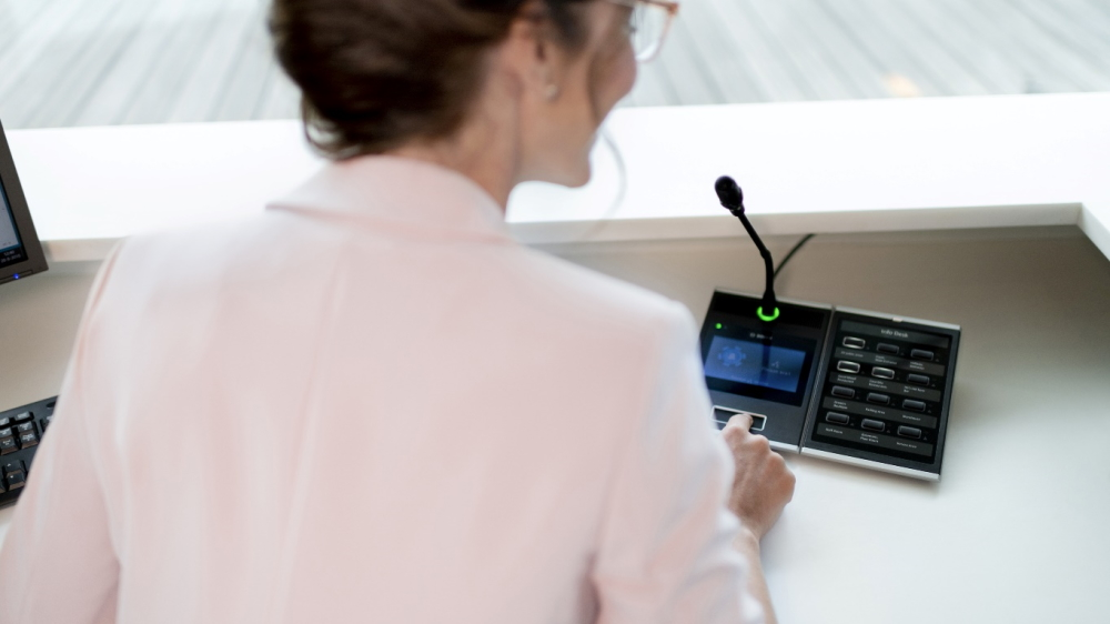 The new Prasensa 1.50 features an improved user experience and enhanced connectivity, especially for large installations requiring multiple controllers and subsystems, along with more options for system redundancy.