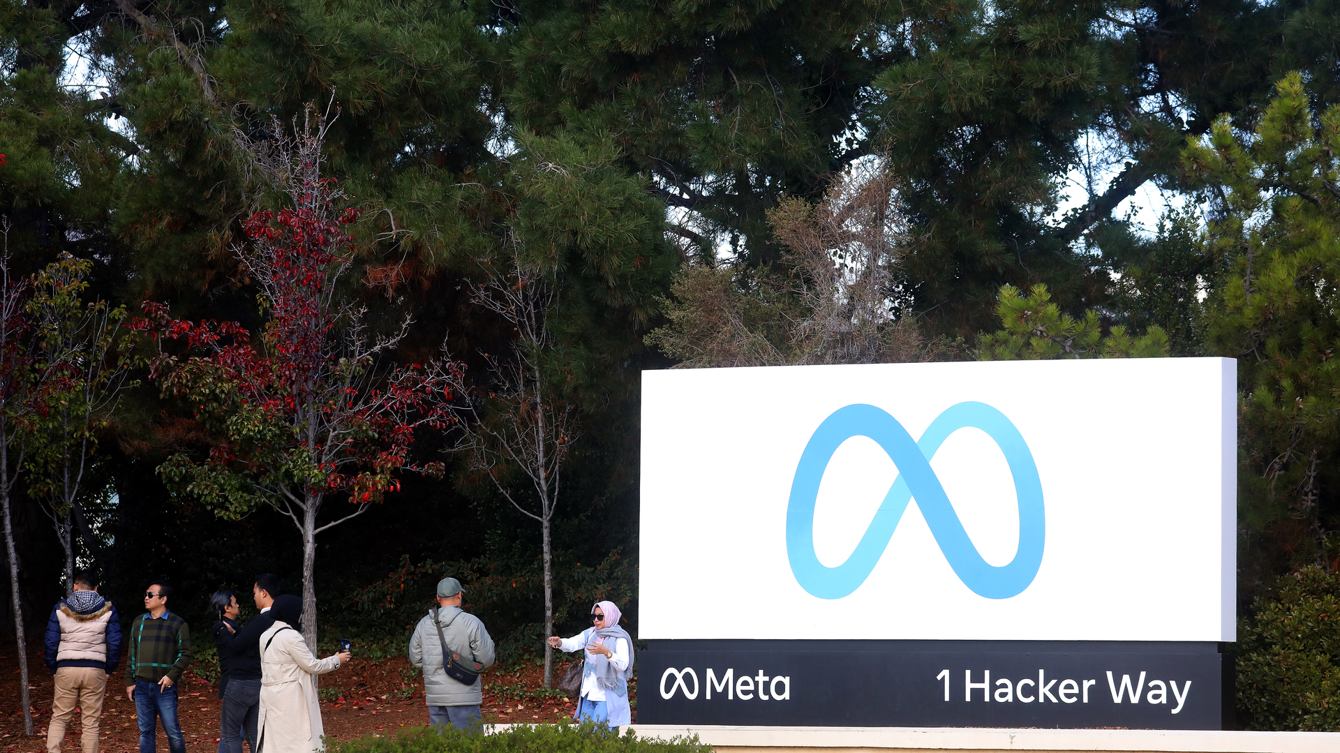 20221109 Amx Biz Massive Tech Company Layoffs Might 1 Sj 6377e7f471ffc