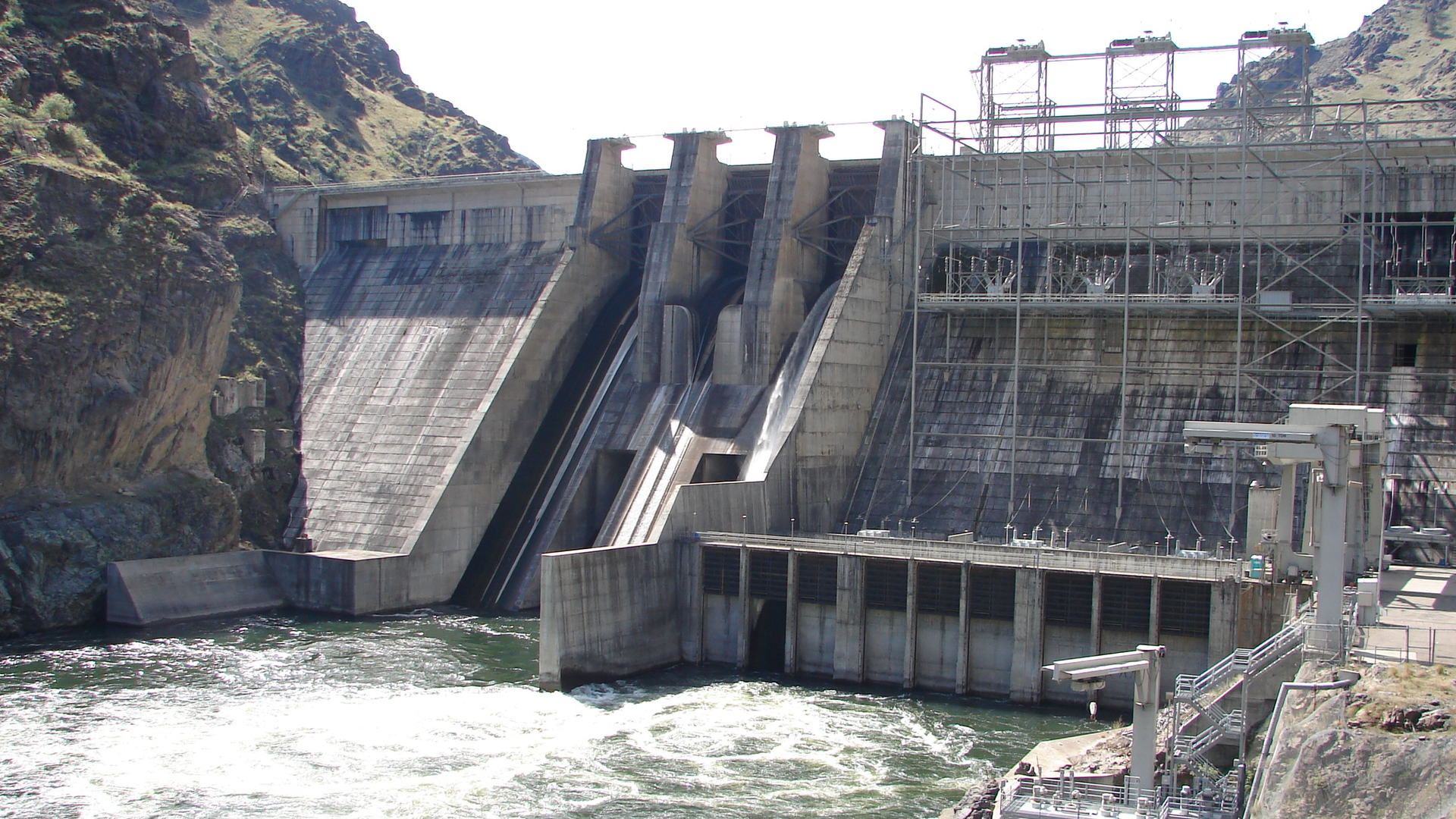 Hell's Canyon Dam