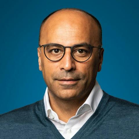 65a6c93533cad6001e558b26 Yuneeb Khan 002