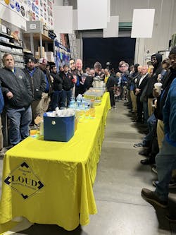 crowd_with_food crowd_with_food