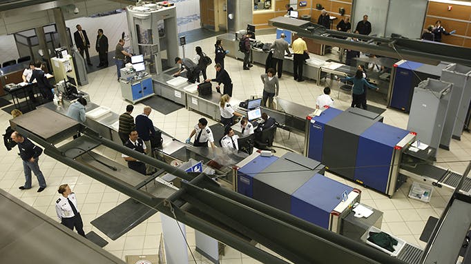 65e9f1afb052ed001e01efab R 7