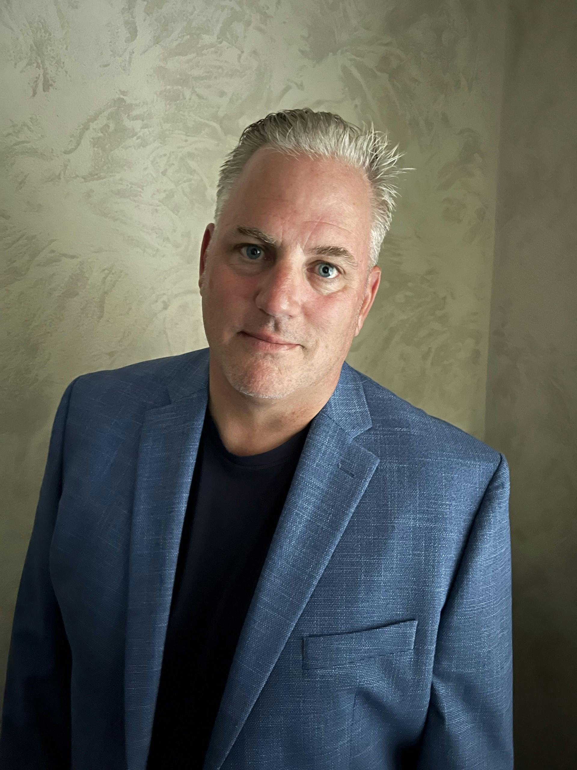 thumbnail_alcea__bart_bednar