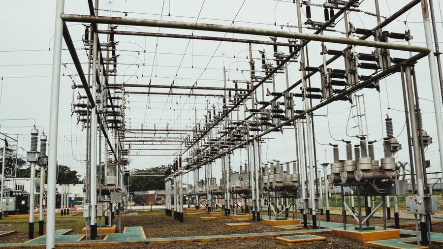 66ccbcb5d3929f6077700edb Shotparthighvoltageelectricpowerstation 1816241911