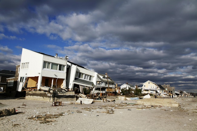 By using hurricane-related terms and associating themselves with disaster relief, these domains aim to create a sense of urgency, making it more likely that victims will fall for the phishing schemes.