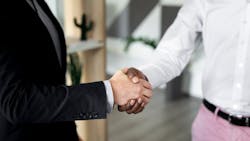 670e7e9b45c0e5631f45962b Closeupemployeesshakinghands 232148349947 670e7e9b45c0e5631f45962b Closeupemployeesshakinghands 232148349947