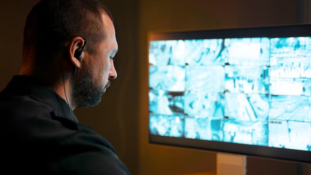 670ff78dc2f1608ce963700c Securityguardworkspace 232150321691