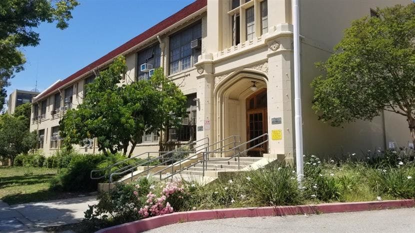 63cec5e1799e29a96952f565_pusd_facilities_home