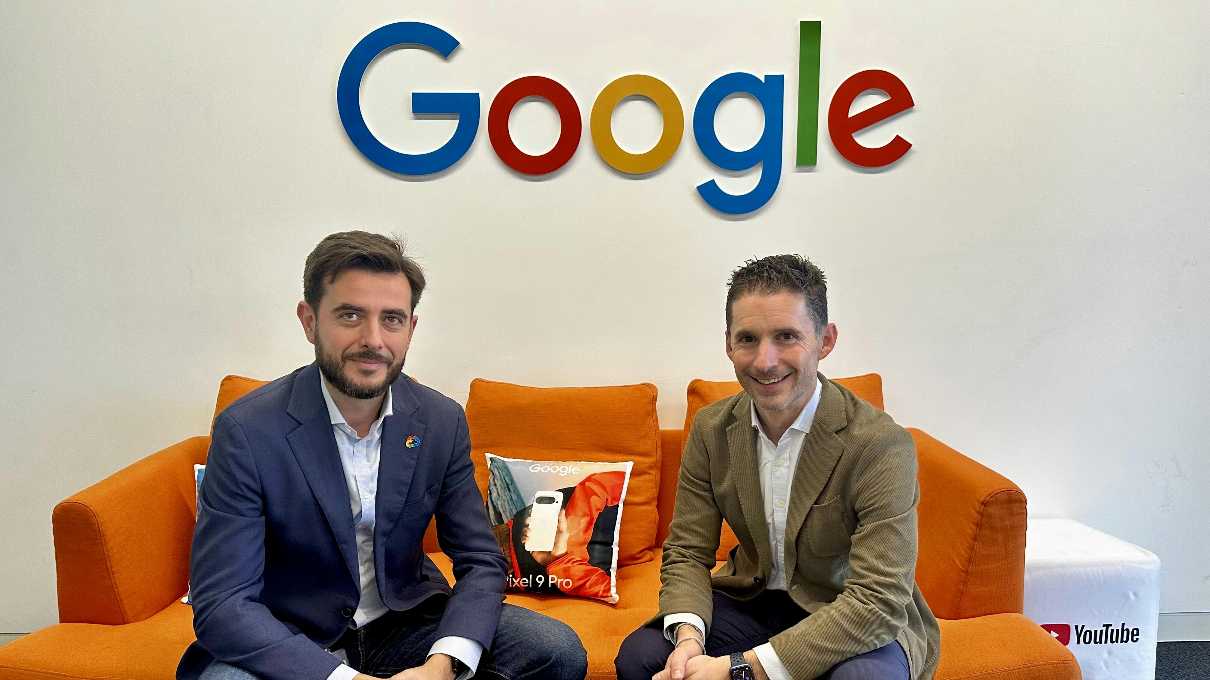 On the left, Javier P&eacute;rez Trigo, Head of Digital Natives at Google Cloud, and on the right, Eduardo Azanza, CEO of Veridas.