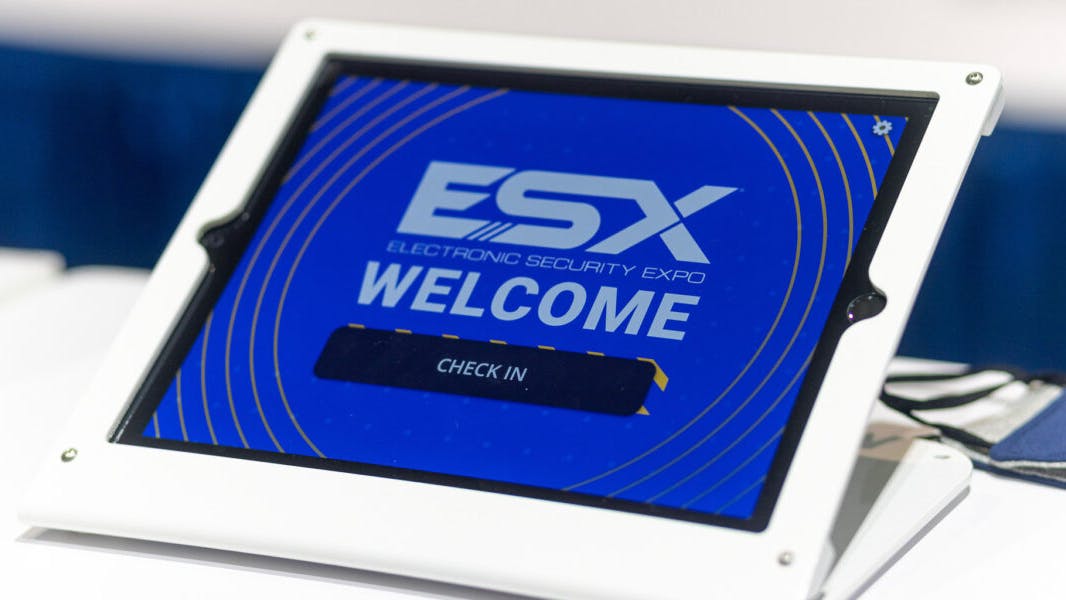 679b9978221552c14a52d517 1685 O9a252111200x600