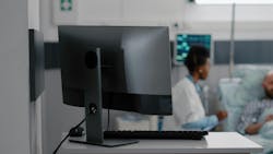 685c45d8dda1bad34293a429 Afroamericanpractitionerdoctordiscussingrecoverytr 685c45d8dda1bad34293a429 Afroamericanpractitionerdoctordiscussingrecoverytr