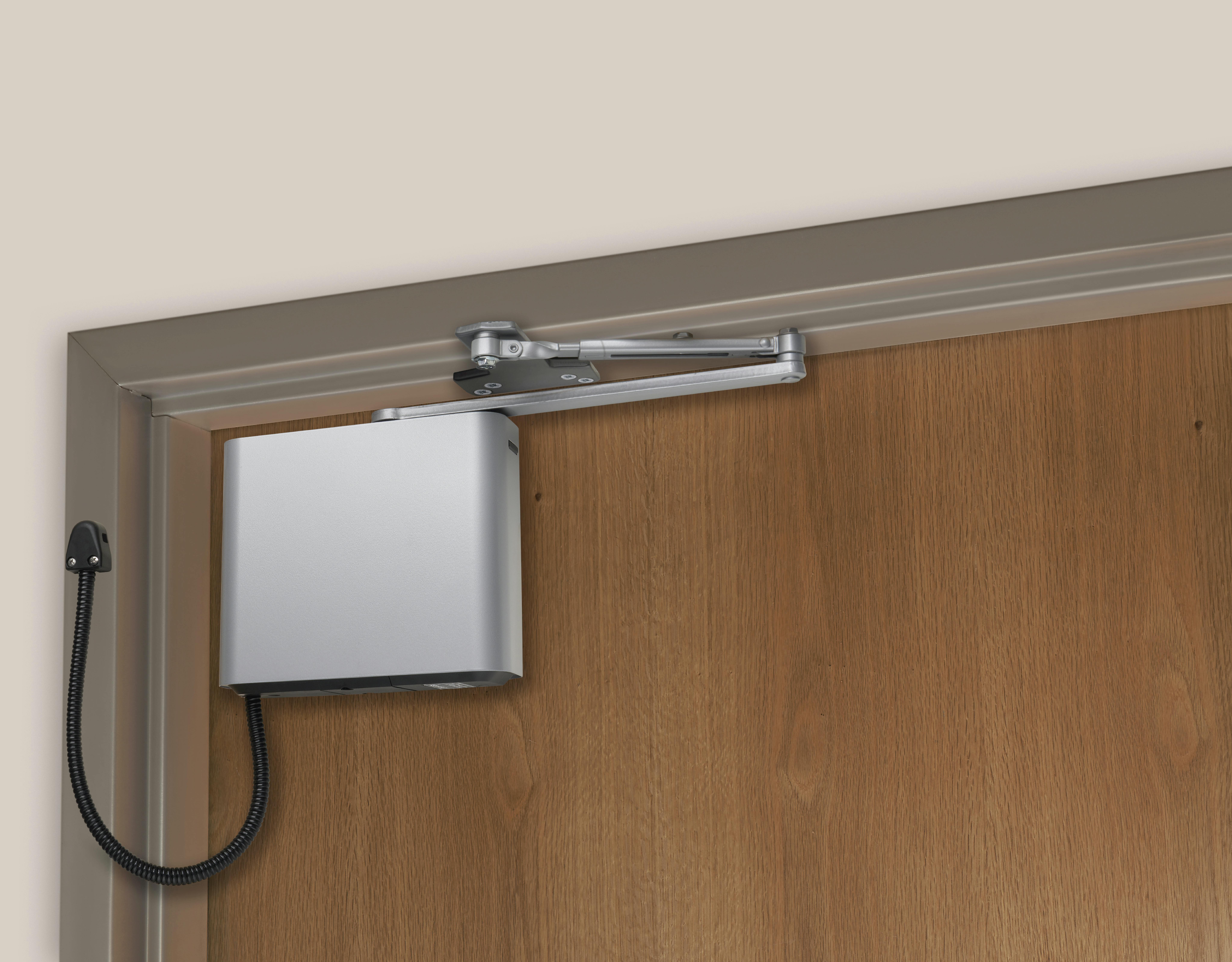 nortonrixson_4500series_pushside_ondoor_689_silo_h