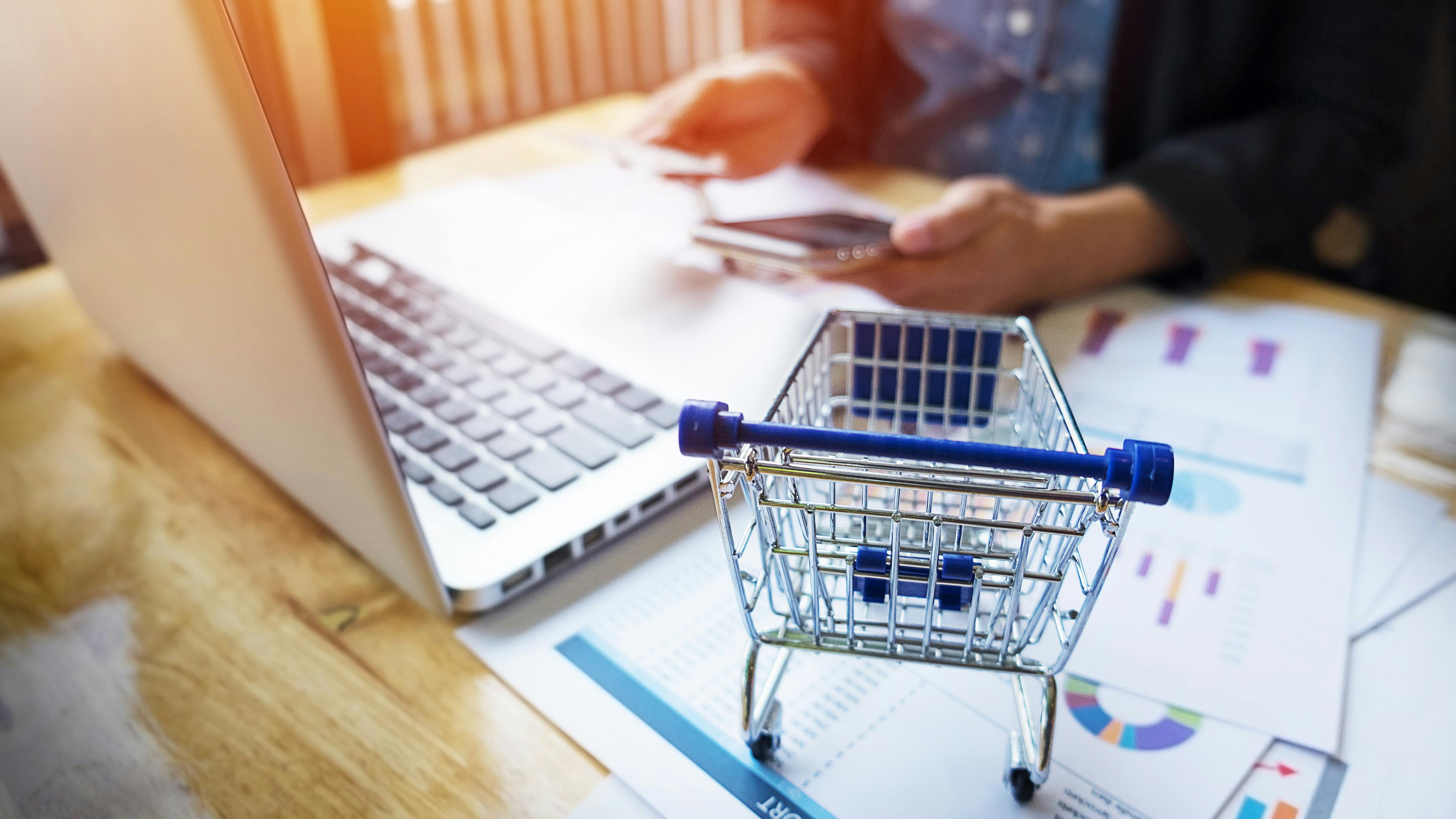 690a4b5f96030597a2edab82 Croppedimagewomaninputtingcardinformationkeyphonel