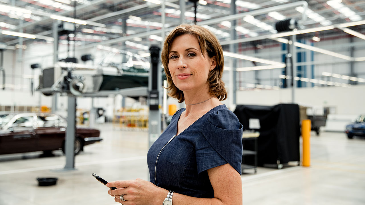 697282cb97f895df7a2fe415 1604452293229885 Yes Manufacturing Gettyimages88