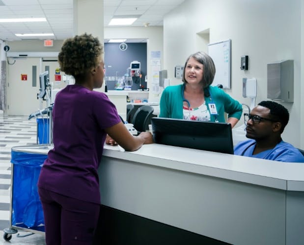 Healthcare organizations are prioritizing flexible, data-driven physical security strategies, including hybrid-cloud deployments and AI, according to findings from a Genetec report.