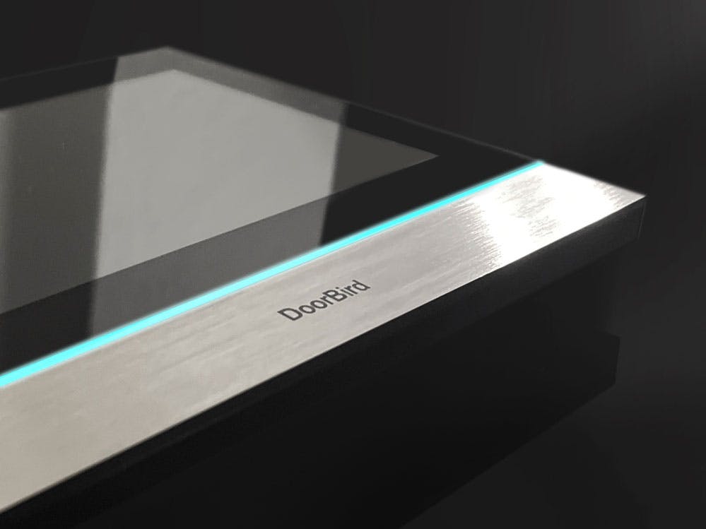 7-Inch Touch Display, Crystal-Clear Sound and Award-Winning Design