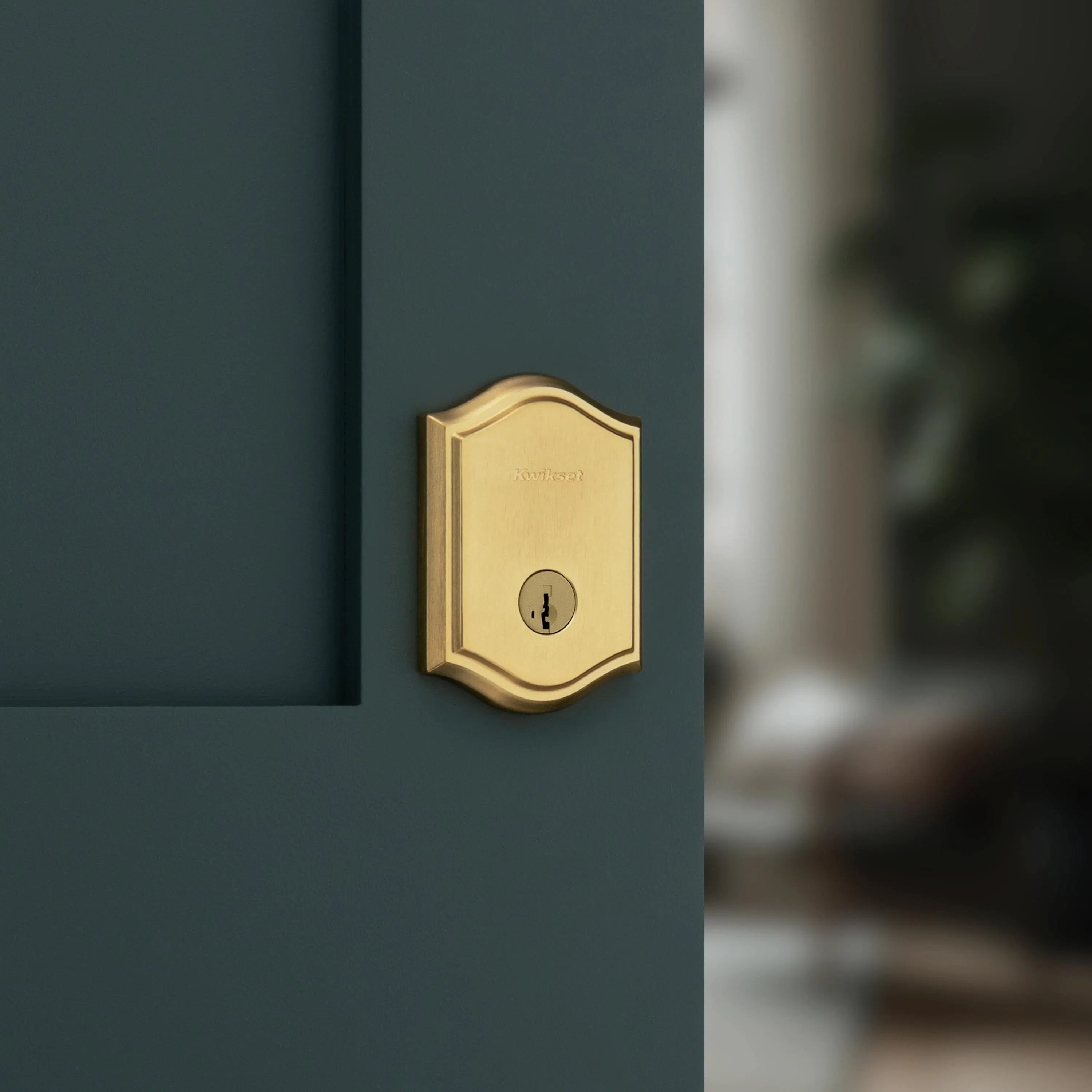 Kwikset представила новую коллекцию дверной фурнитуры Capetown в традиционном стиле
